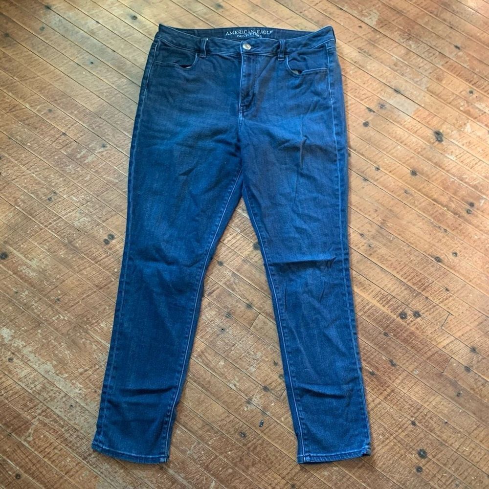 American Eagle dark wash 16 mom hi-rise normcore jeggings